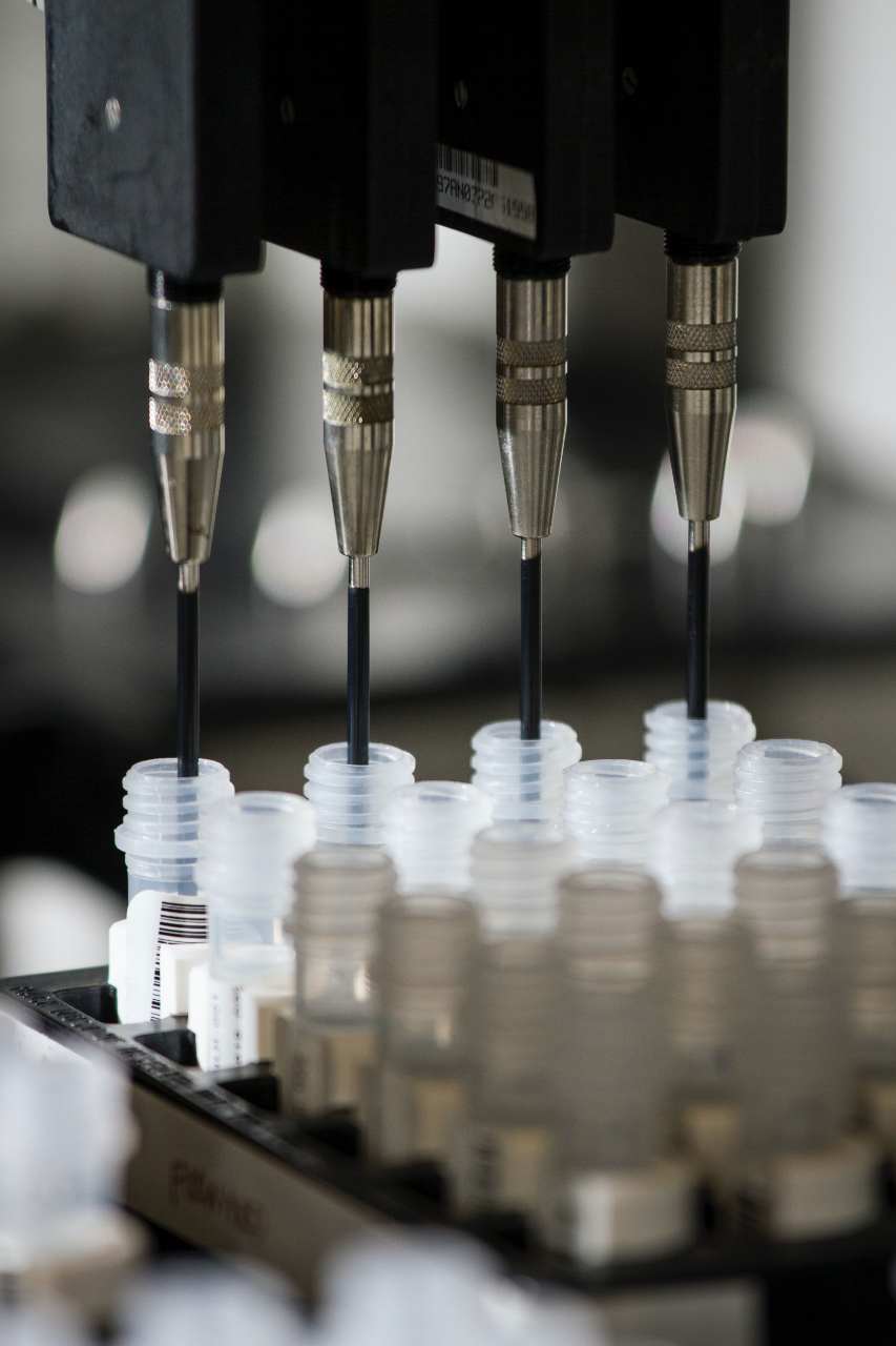 Photo of a lab pipetting robot